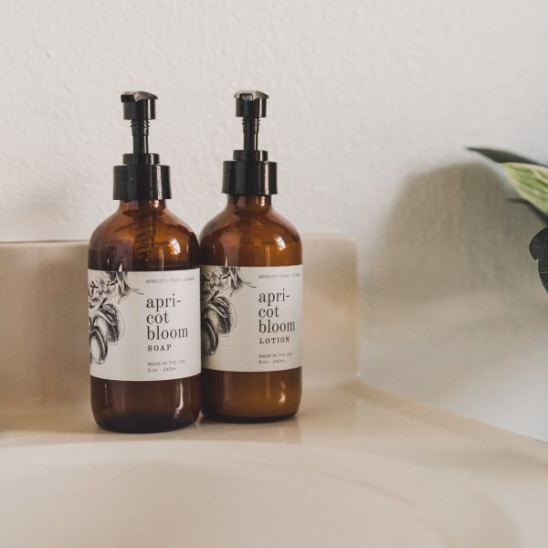 ApricotBloomLiquidSoapLotionBrokenTopBrands021423 1
